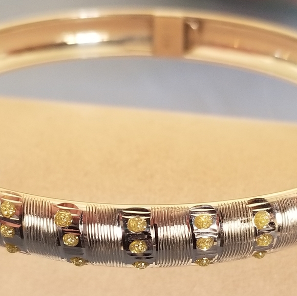 10K White Gold Bangle Bracelet